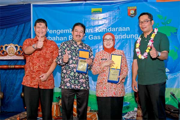 PT. Citra Nusantara Gemilang - Compressed Natural Gas (CNG) Indonesia Dedikasi Dedication